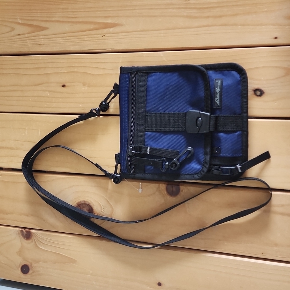 Eddie Bauer Travel / Passport side/sling bag